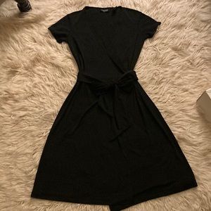 New York and Co. black tie waist wrap dress S
